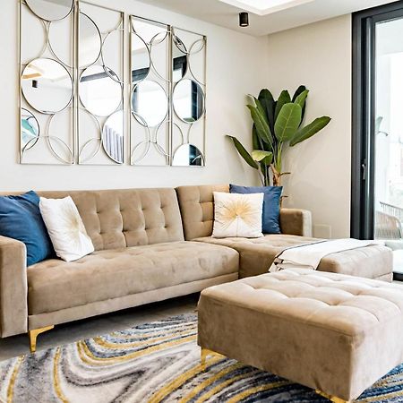 Inf25E- Tastefully Furnished Flat, Estepona Center Kültér fotó